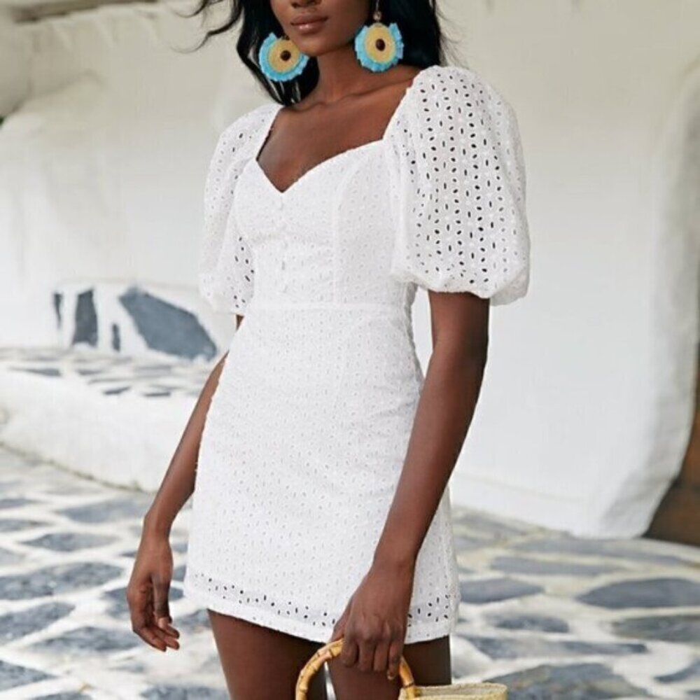 White Boho Women's Sweetheart Neck Puff Sleeve Tie Back Schiffy Dress